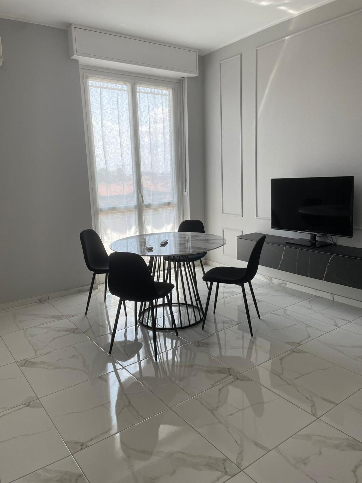 Apartment Luxury 100 Mq A Stone's Throw From The Duomo Mailand